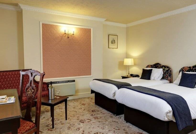 Triple Room Sea View, Royal Victoria