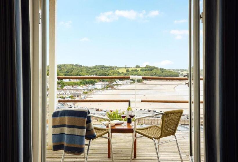 اتاق لوکس با چشم‌انداز دریا, St Brides Spa Hotel & Village Apartments