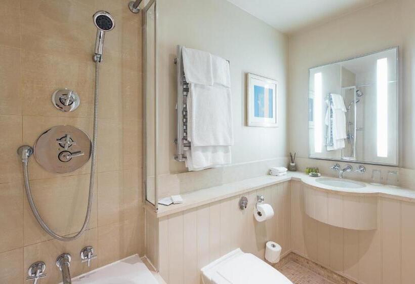 Номер Стандарт, St Brides Spa Hotel & Village Apartments