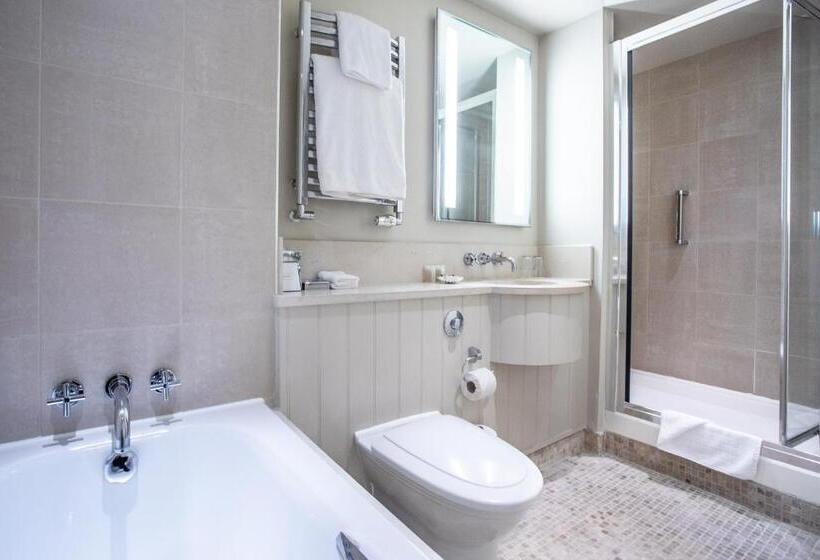 اتاق لوکس با چشم‌انداز باغ, St Brides Spa Hotel & Village Apartments