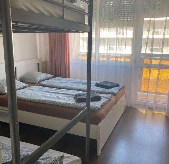 1 Bedroom Apartment Lake View, Aranyhíd Apartman