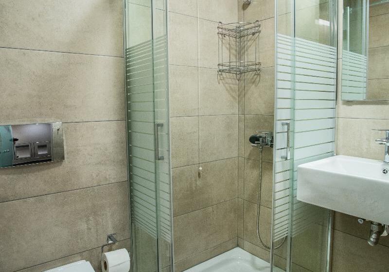 اتاق لوکس یک تخته, Argo Hotel Piraeus
