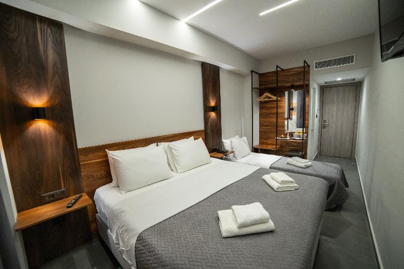 اتاق لوکس سه تخته, Argo Hotel Piraeus