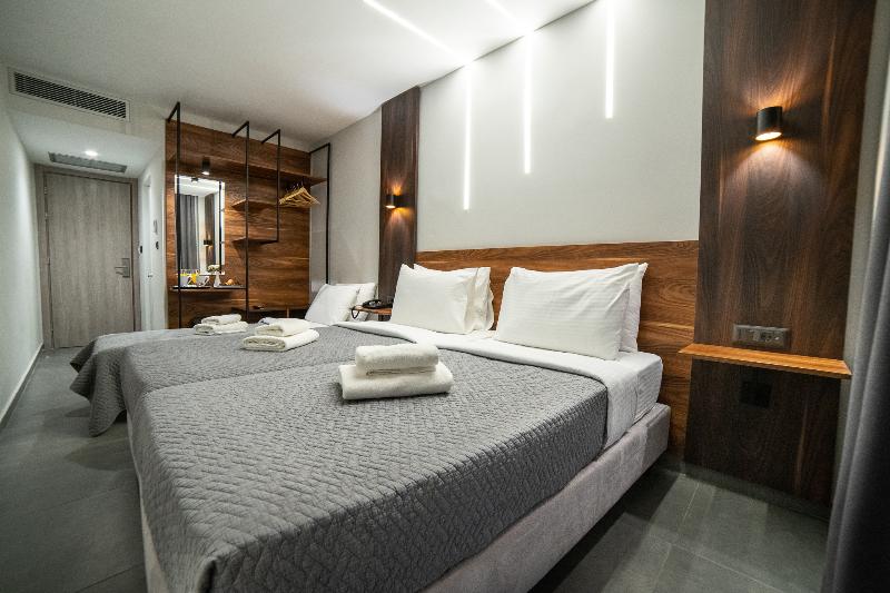 اتاق لوکس سه تخته, Argo Hotel Piraeus