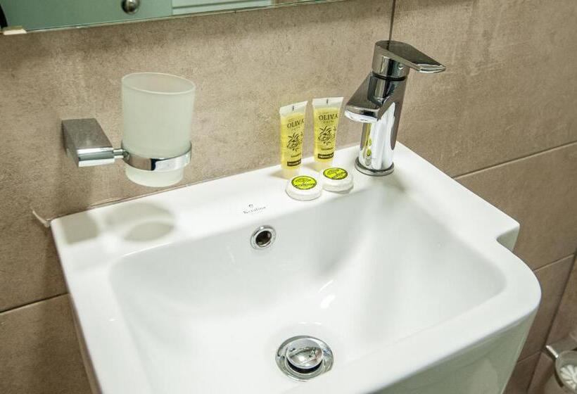 اتاق لوکس یک تخته, Argo Hotel Piraeus