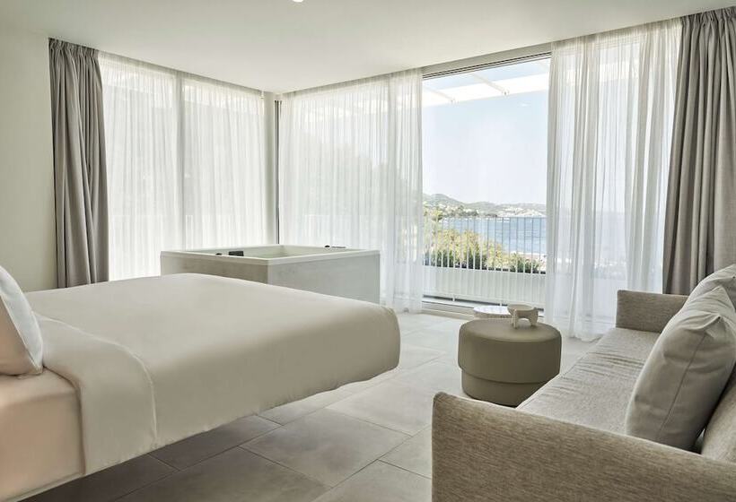 Люкс Вид на Море с Гидромассажем, Radisson Resort Plaza Skiathos