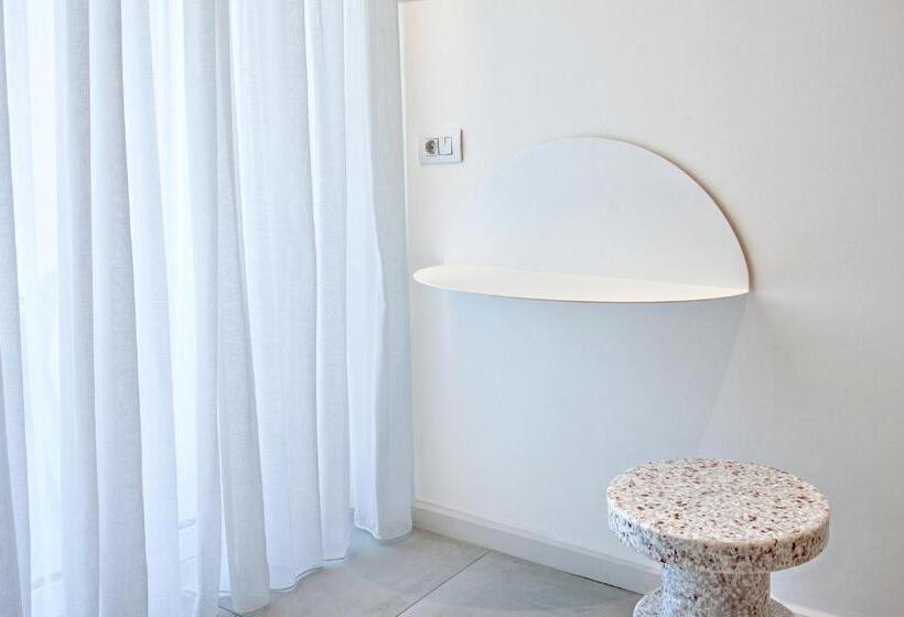 Номер Стандарт Вид на Бассейн, Radisson Resort Plaza Skiathos