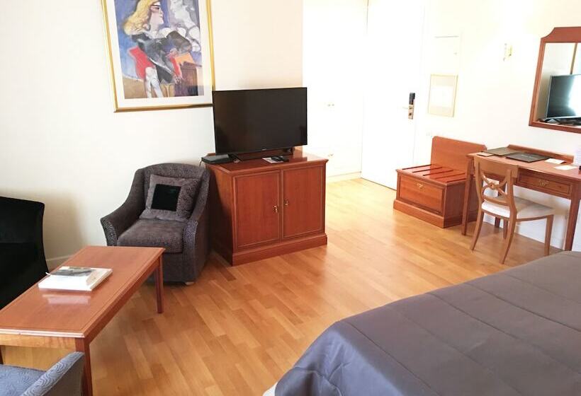 Номер Deluxe, Theoxenia Palace