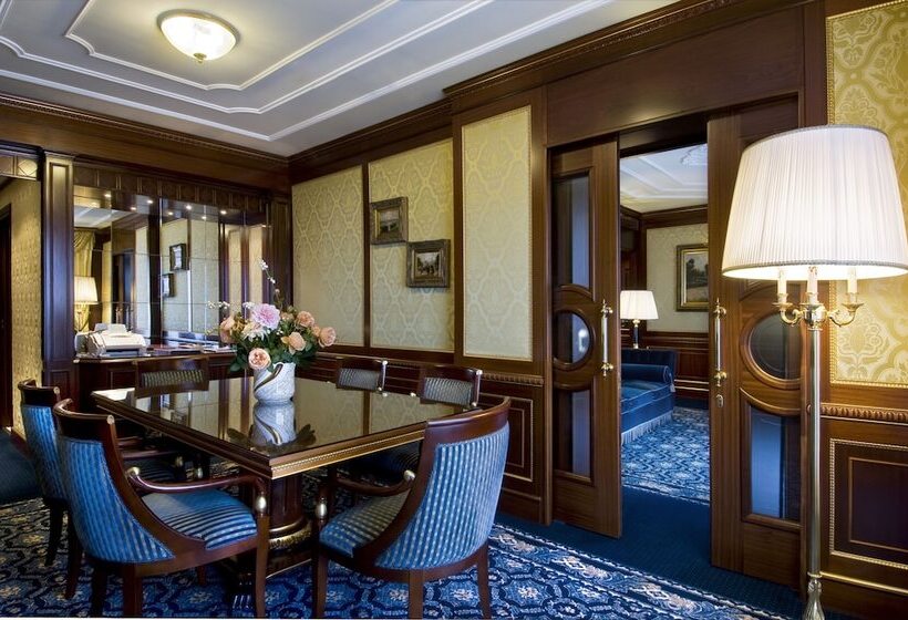 سوئیت پرزیدنت, Grand Hotel Dino