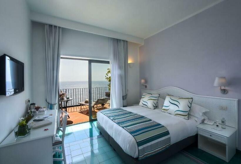 Номер Deluxe Вид на Море, Miramalfi