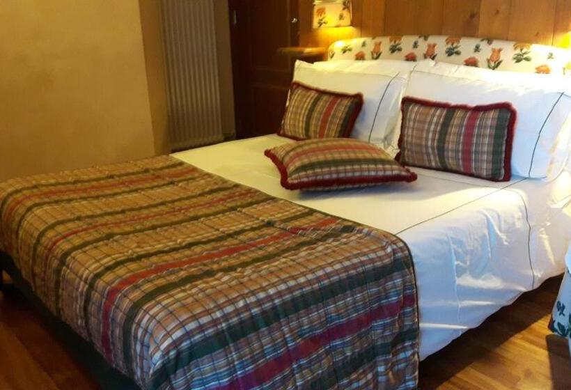 Люкс, Villa Novecento Romantic Hotel   Estella Hotel Collection