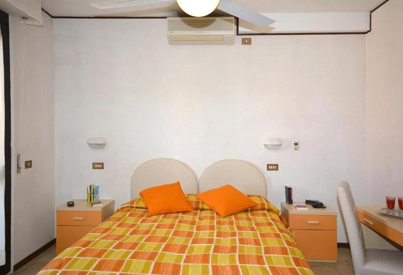 Номер Стандарт, Albergo Martini