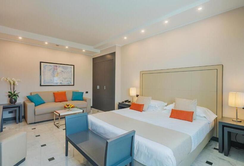 Junior Suite, Excelsior