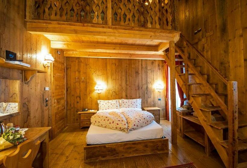 جناح جونيور عائلى, Jolanda Sport