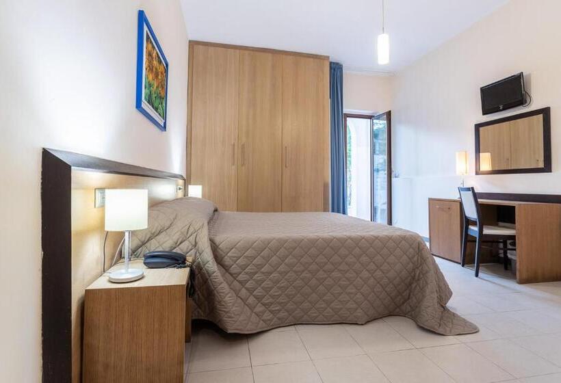اتاق استاندارد با بالکن, Club Azzurro Hotel & Resort