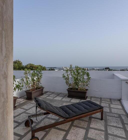 اتاق استاندارد چهار تخته, Club Azzurro Hotel & Resort