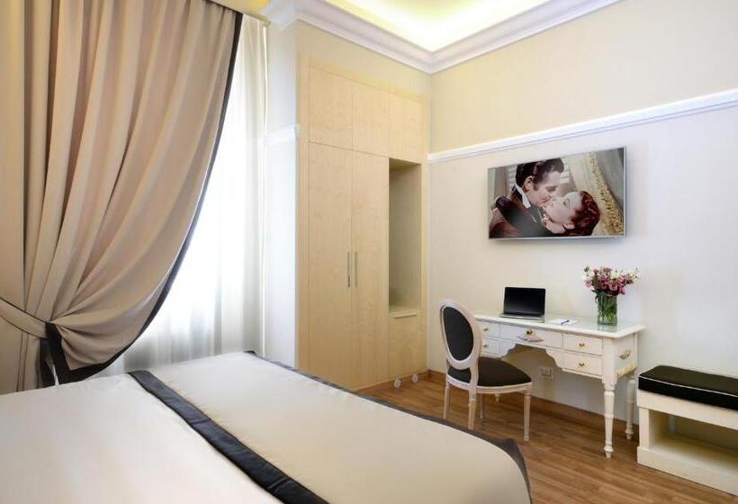 Полулюкс, Grand Hotel Vittoria