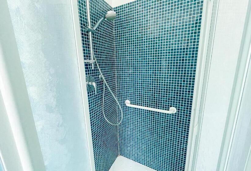 آپارتمان 1 خوابه همکف, Homiday   Residence K2