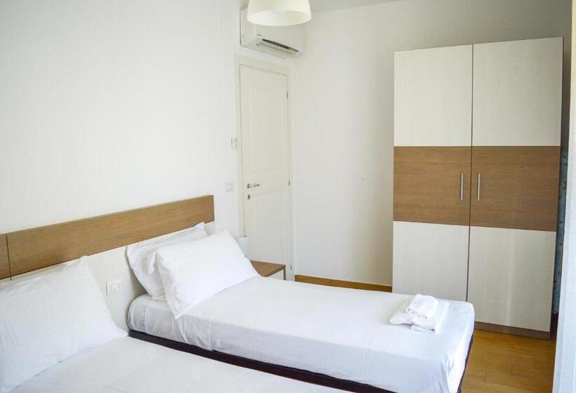 آپارتمان 1 خوابه همکف, Homiday   Residence K2