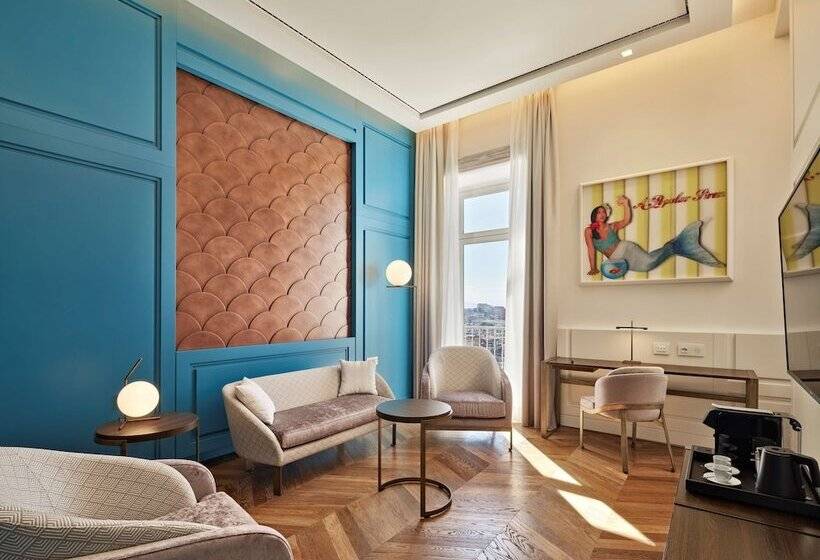 سوییت, De Bonart Naples   Curio Collection By Hilton