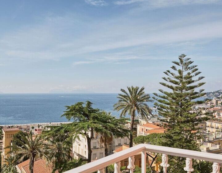 اتاق لوکس با چشم‌انداز دریا, De Bonart Naples   Curio Collection By Hilton