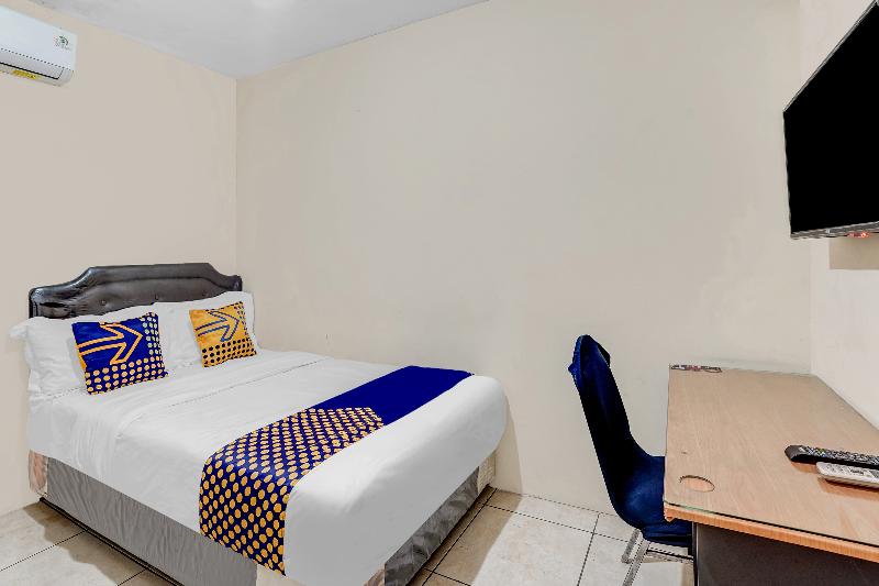 سوئیت جونیور با تخت بزرگ, De Bonart Naples   Curio Collection By Hilton