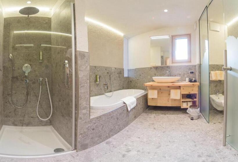 Семейный Номер, Alpenwellnesshotel St. Veit