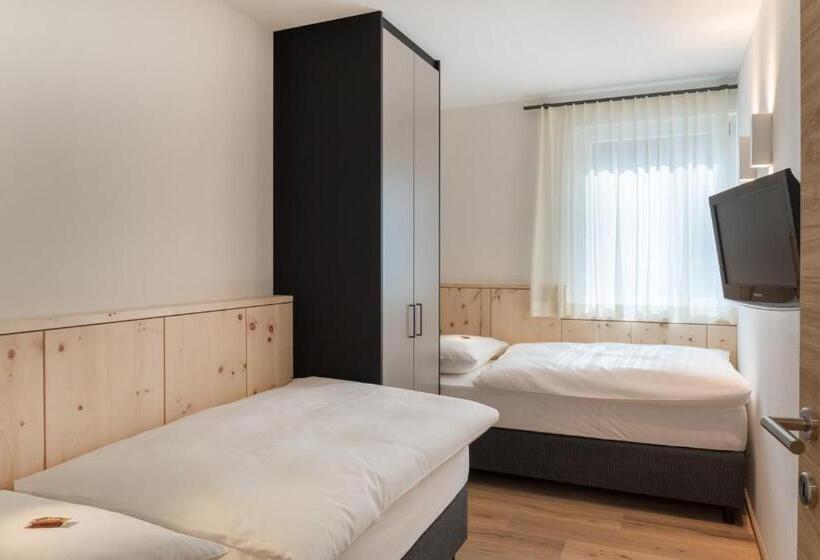 Апартаменты 2 Спальни, Alpenwellnesshotel St. Veit
