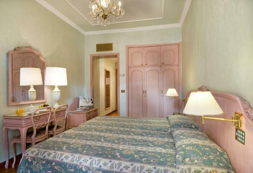 اتاق استاندارد, Grand Hotel Bristol