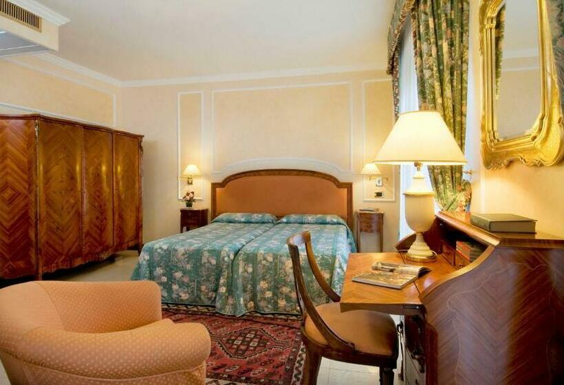 اتاق استاندارد, Grand Hotel Bristol