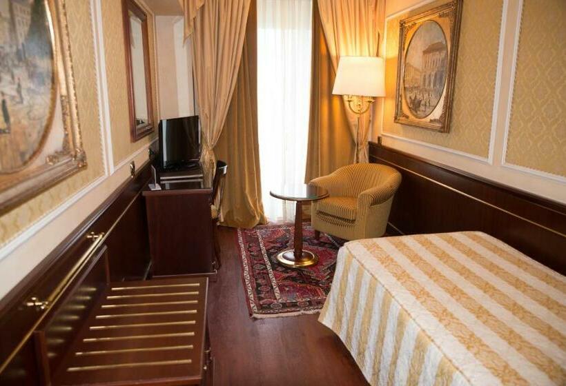 اتاق استاندارد یک نفره, Grand Hotel Bristol