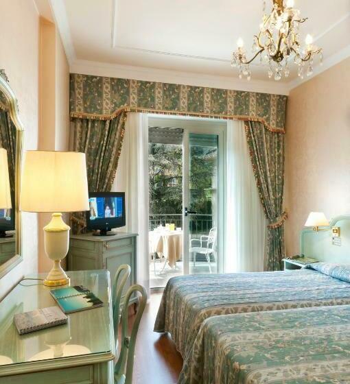 اتاق استاندارد سه نفره, Grand Hotel Bristol