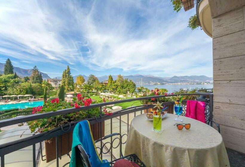 اتاق استاندارد سه نفره, Grand Hotel Bristol
