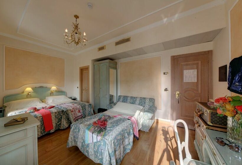 اتاق استاندارد سه نفره, Grand Hotel Bristol