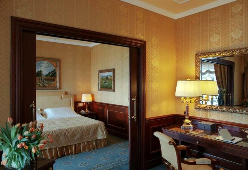 سوییت, Grand Hotel Bristol