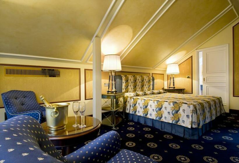 سوئیت سینیور, Grand Hotel Bristol