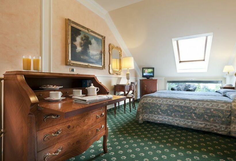 اتاق اکونومی, Grand Hotel Bristol