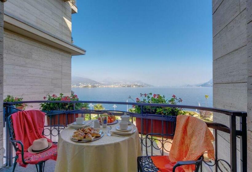 اتاق لوکس با چشم‌انداز دریاچه, Grand Hotel Bristol