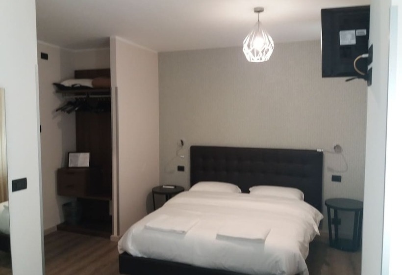 디럭스 룸, & Apartments  Perpoin