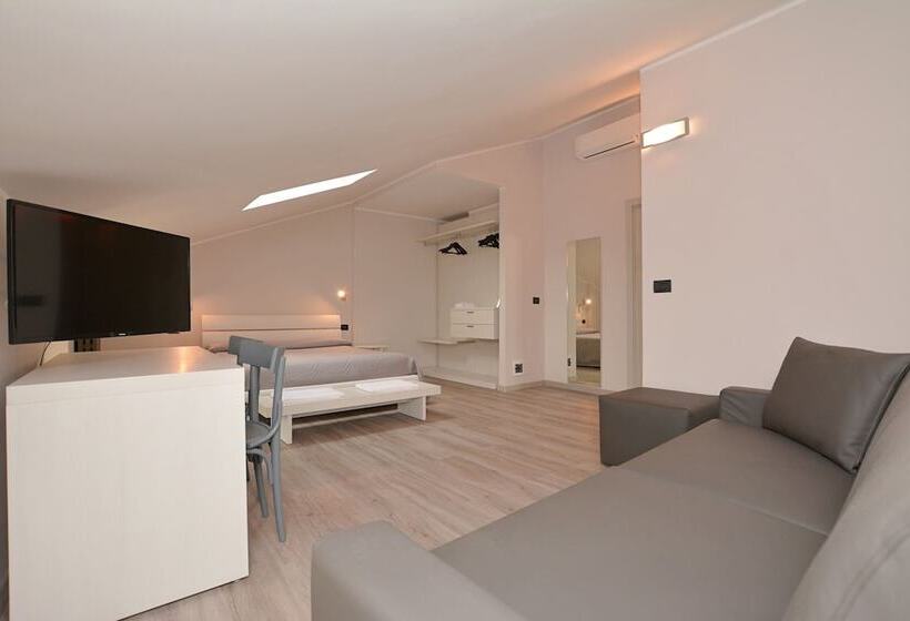 Номер Deluxe, & Apartments  Perpoin