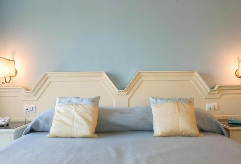 Номер Economy, Ascot Sorrento
