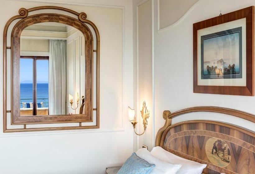 Habitación Premium Vista al Mar., Grand Hotel De La Ville