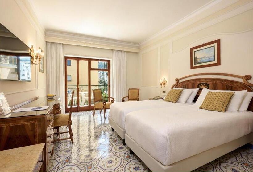 Трехместный Номер Классика, Grand Hotel De La Ville