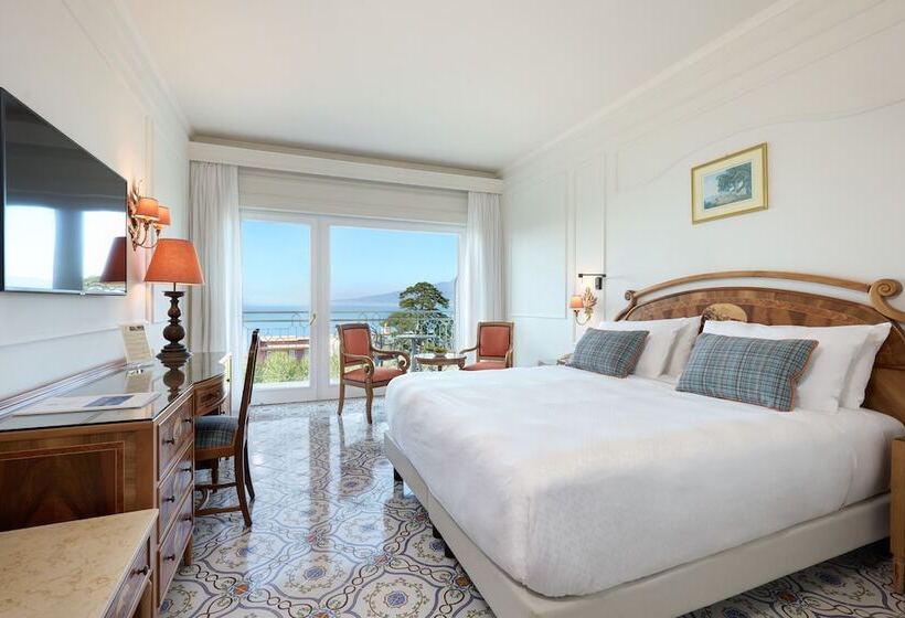 Комфортабельный номер с боковым видом на море, Grand Hotel De La Ville