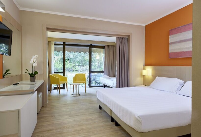 اتاق خانوادگی, Park Hotel I Lecci