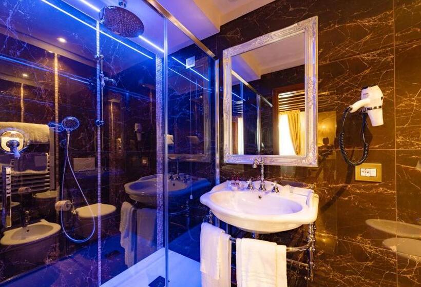 اتاق لوکس با چشم‌انداز, Scandinavia   Relais