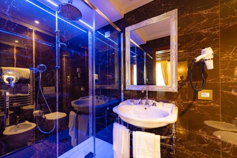 اتاق لوکس با چشم‌انداز, Scandinavia   Relais