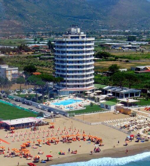اتاق استاندارد یک نفره, Torre Del Sole