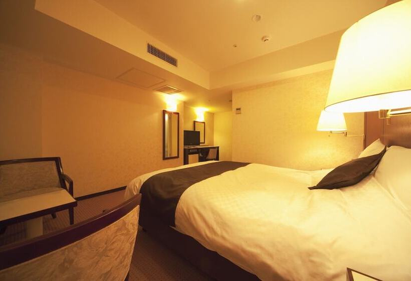Номер Стандарт, Niigata Grand