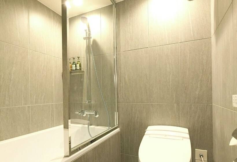 اتاق استاندارد با بالکن, Oriental Hotel Fukuoka Hakata Station